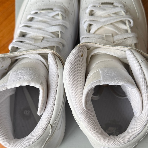 Nike Classic Air Force 1 Mid Top White High-Tops 2007 - Picture 6 of 13